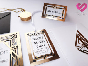 Zawieszki art deco Eleganckie, złote zawieszki weselne z motywem Art Deco, Wielki Gatsby