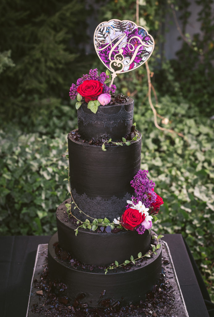 Topper na tort weselny Alicja w Krainie Czarów topper wycinany laserowo drewniany kwiatowy