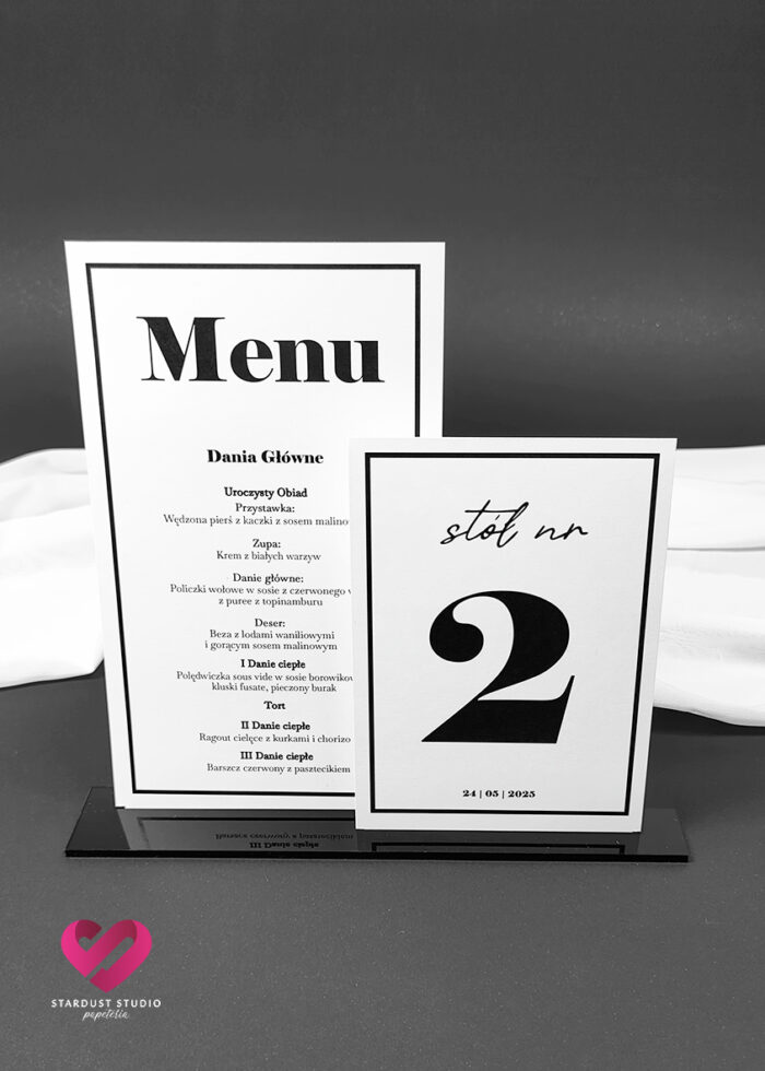 Minimalistyczne menu z numerem stołów czarno białe