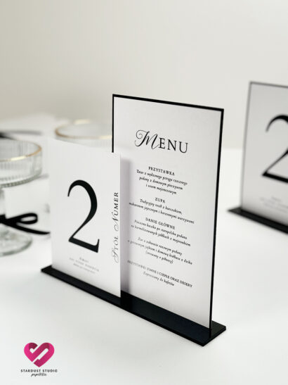 Dwa w jednym menu i numer stołów minimalistyczny