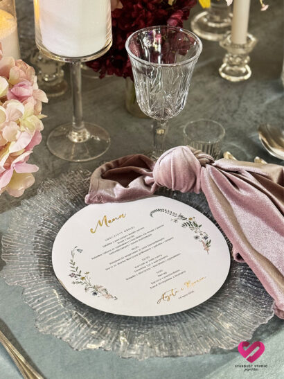Menu okrągłe polne kwiaty