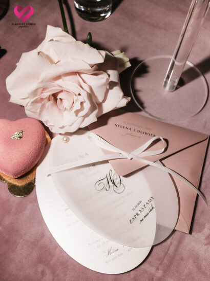 Zaproszenia ślubne owalne eleganckie